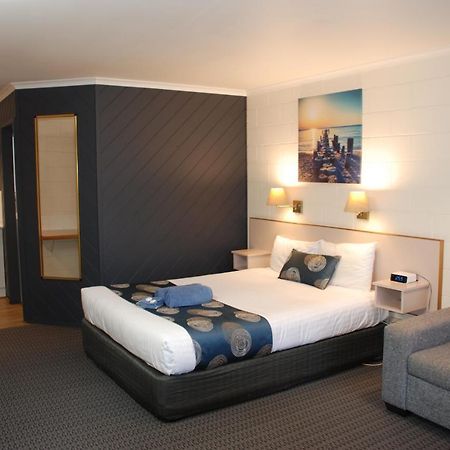 Cunningham Shore Motel Lakes Entrance Exteriör bild