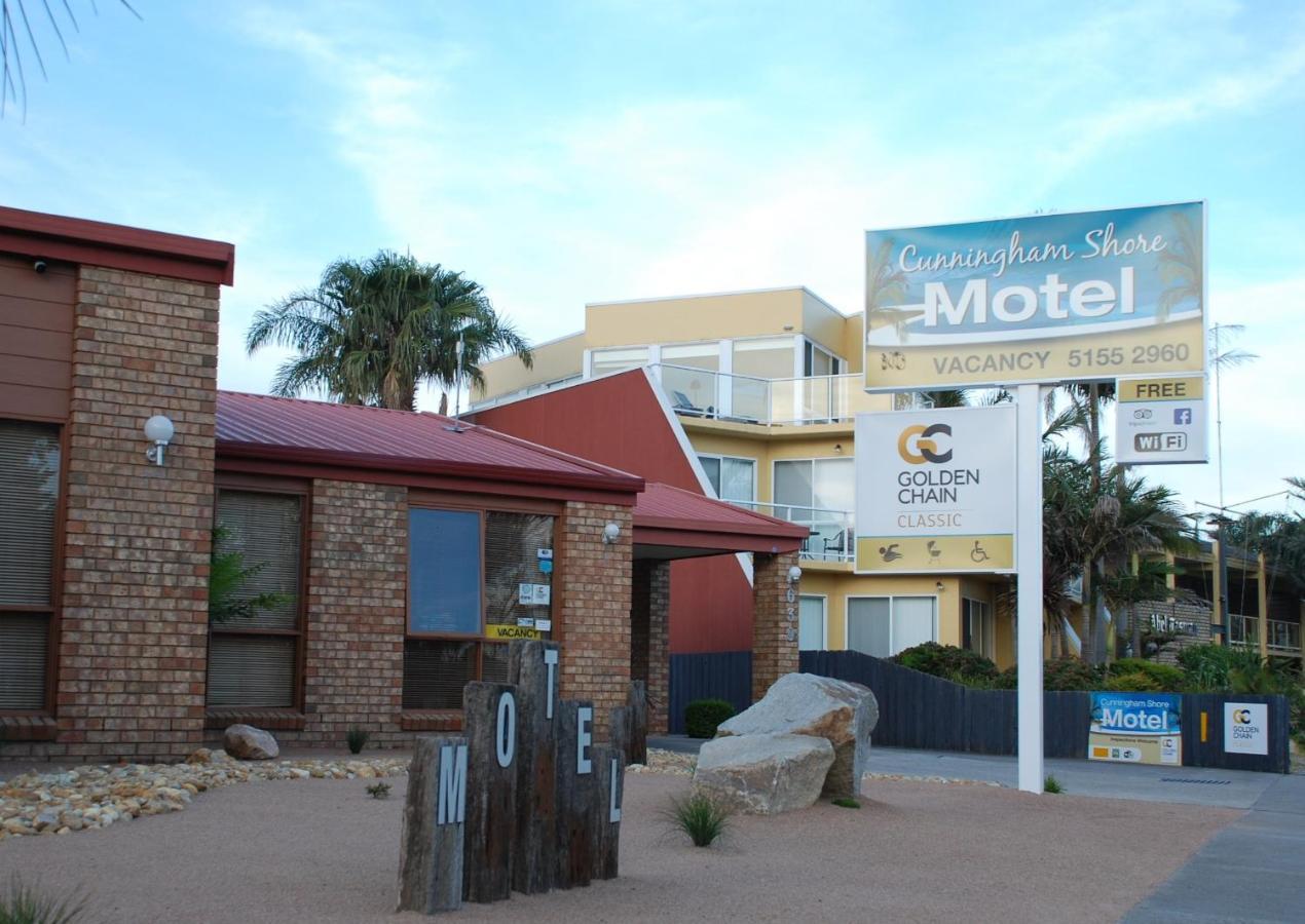 Cunningham Shore Motel Lakes Entrance Exteriör bild