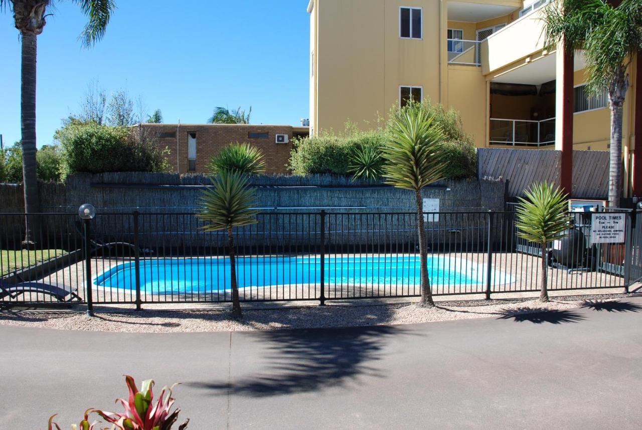 Cunningham Shore Motel Lakes Entrance Exteriör bild
