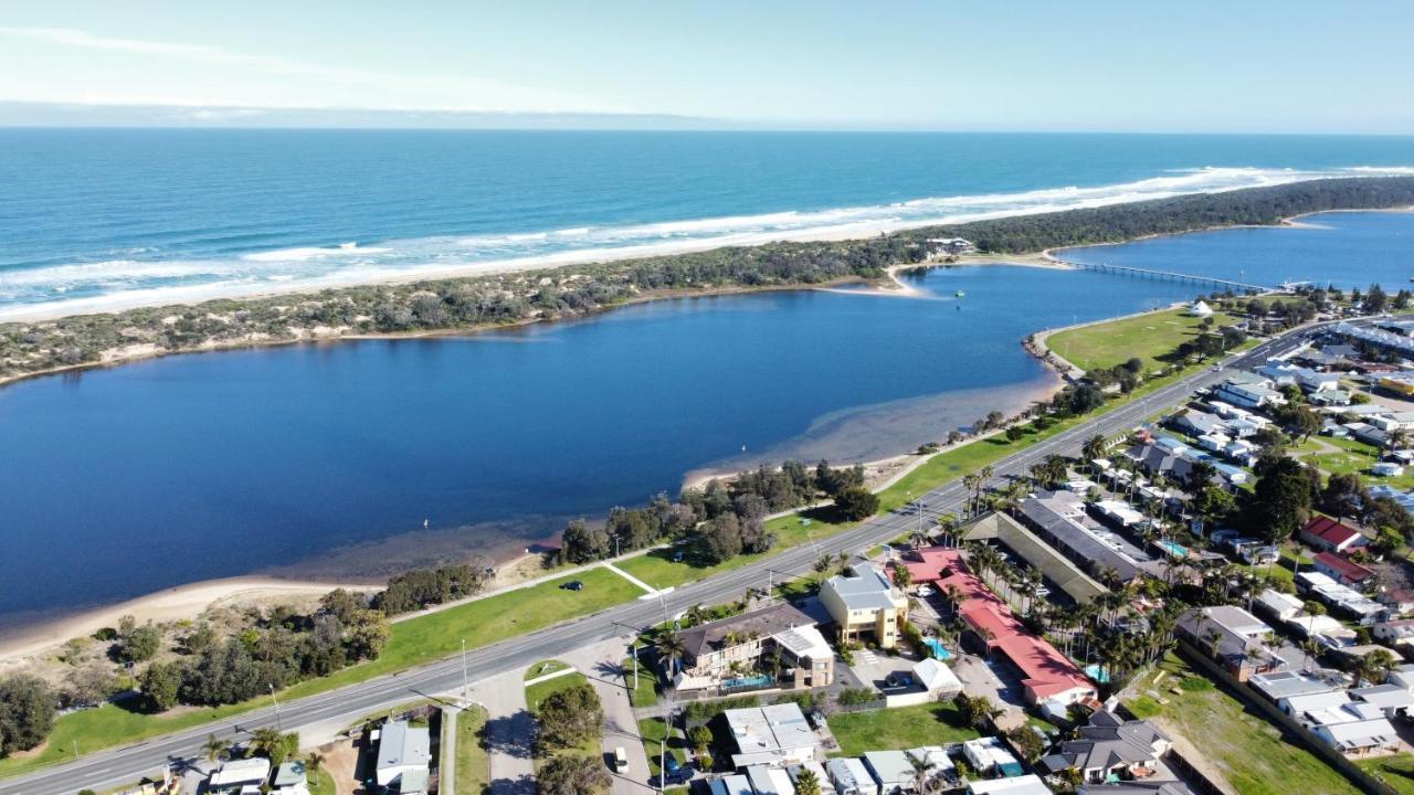 Cunningham Shore Motel Lakes Entrance Exteriör bild