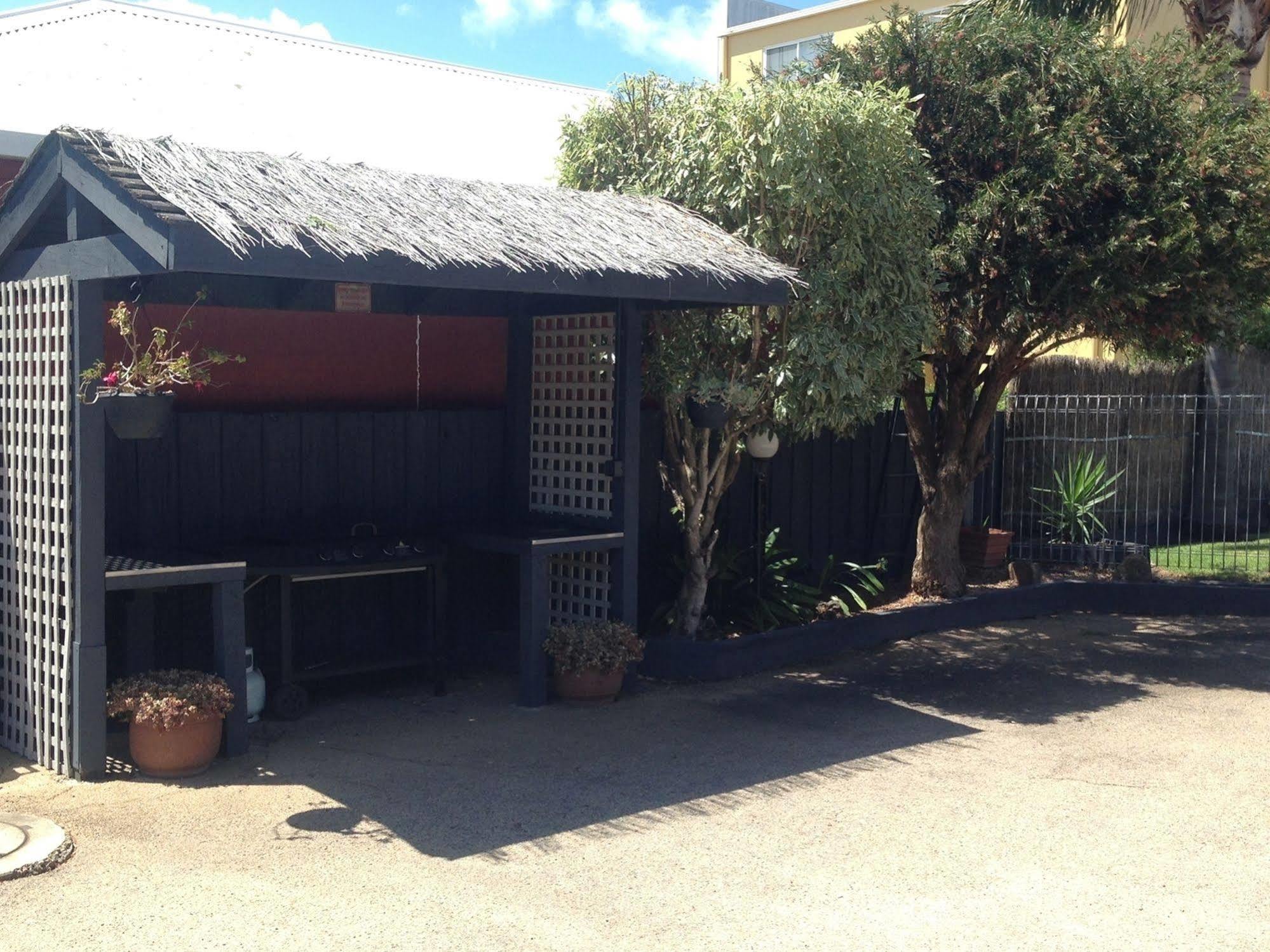 Cunningham Shore Motel Lakes Entrance Exteriör bild