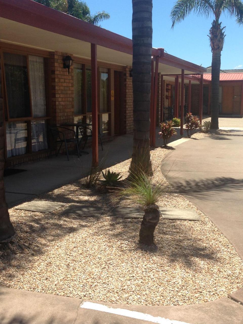 Cunningham Shore Motel Lakes Entrance Exteriör bild